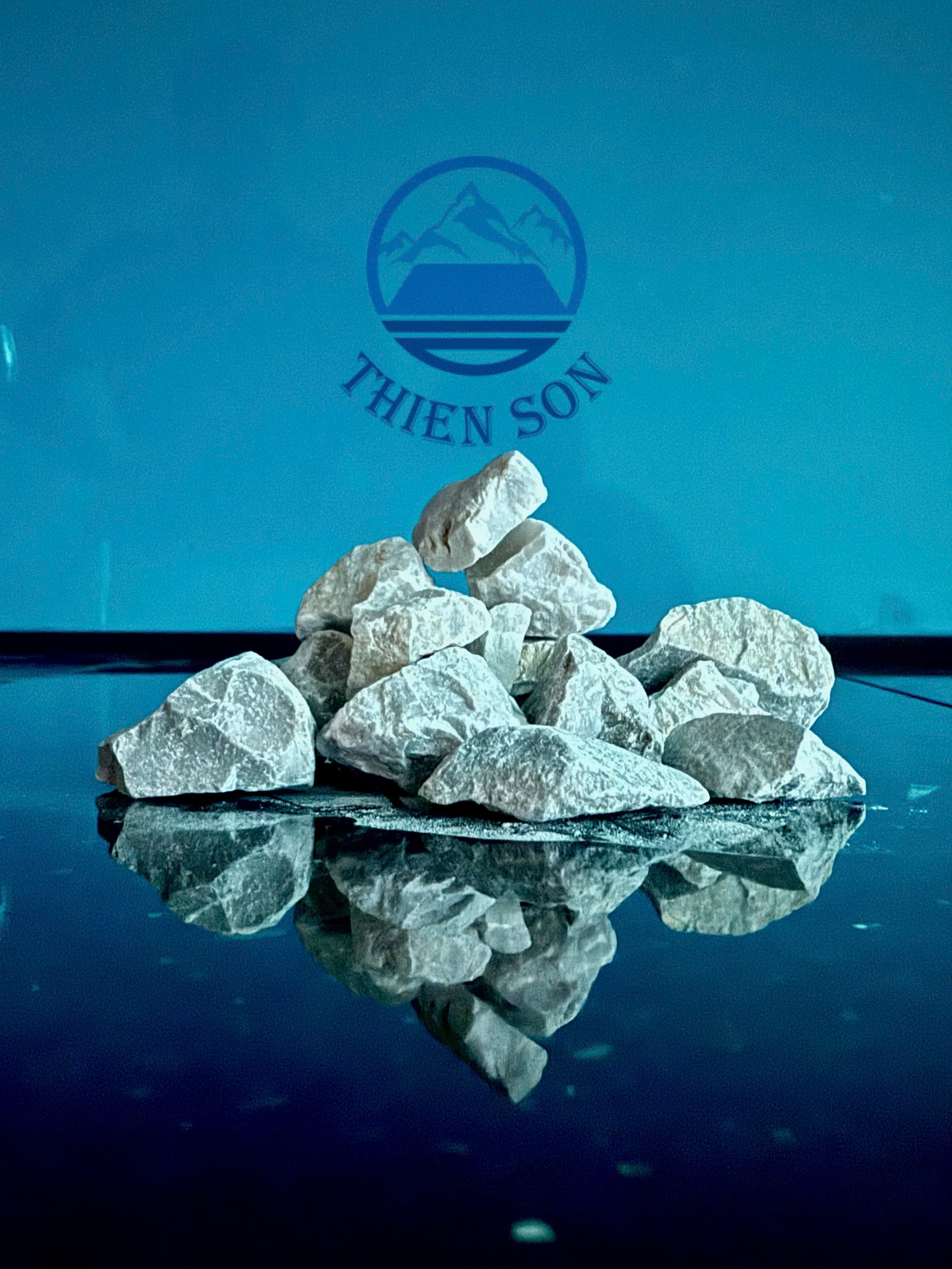 Đá vôi xám - Thiên Sơn 1