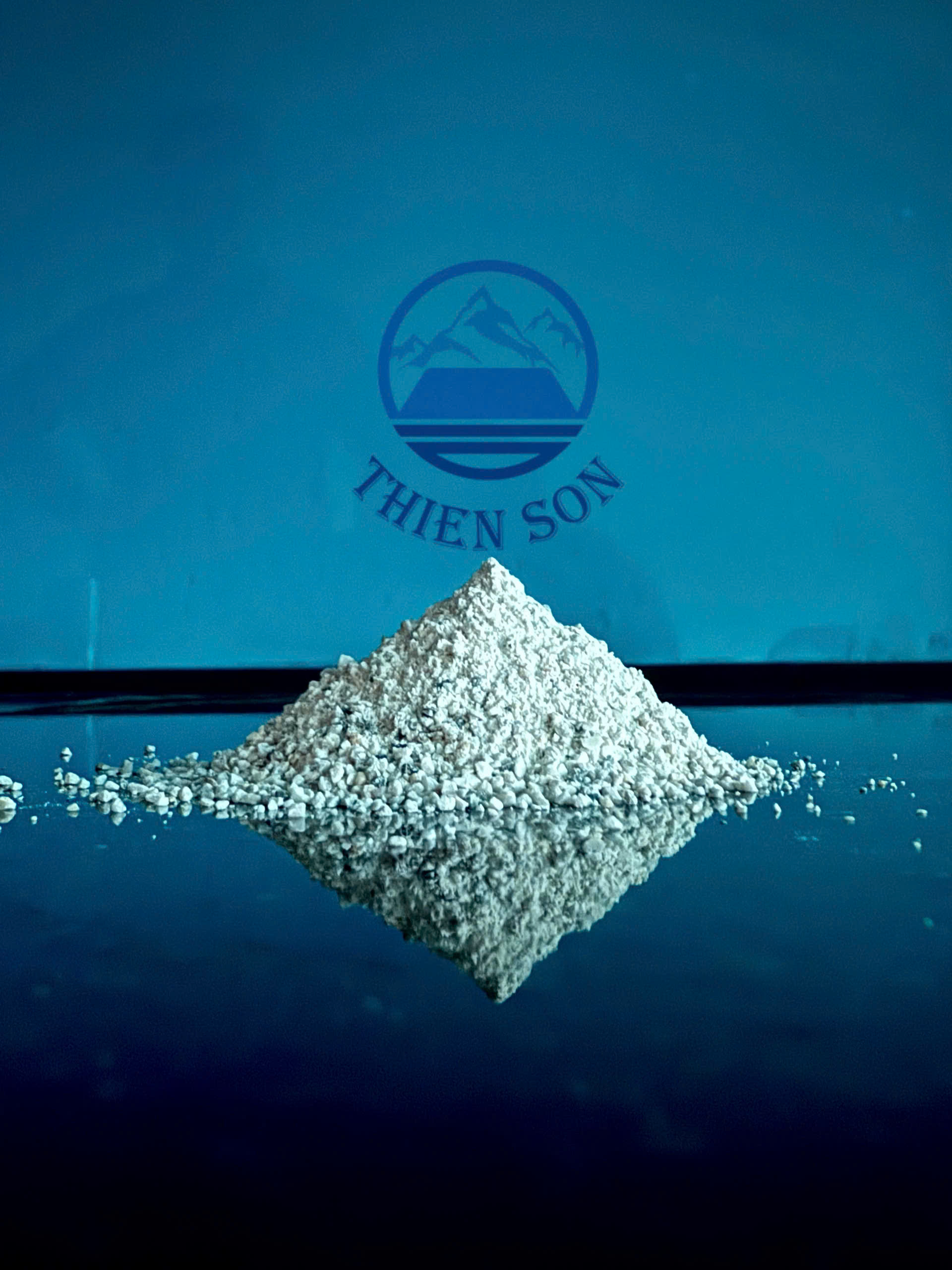 Đá vôi xám - Thiên Sơn 4